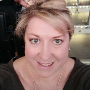 Meet your Posher, BiBi